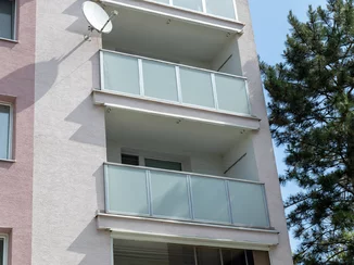 Kompletný balkónový systém – montáž a dokončenie