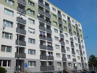 Loggia s kvalitnou kovovou konštrukciou – bytové domy Loggia s kvalitnou kovovou konštrukciou – bytové domy