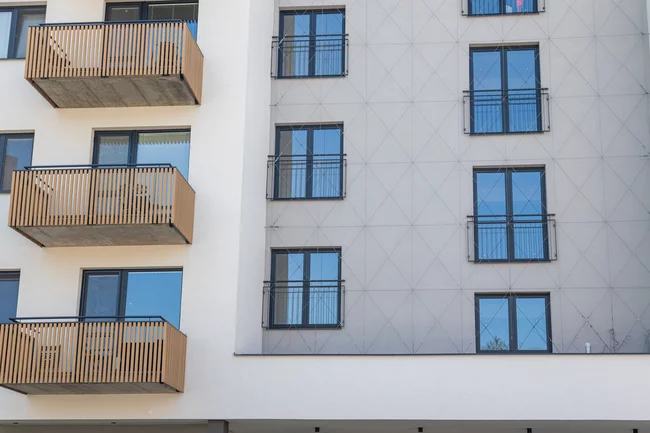 moderné závesné balkóny - práškové vypaľovacie farby moderné závesné balkóny - práškové vypaľovacie farby