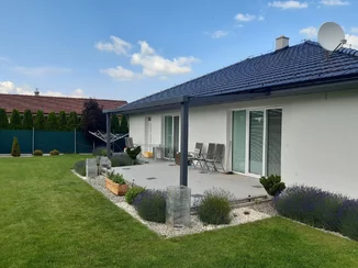 Oceľová pergola – realizácia Bedzany