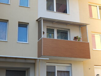 Závesný balkón na mieru