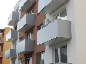 Závesný balkón na mieru